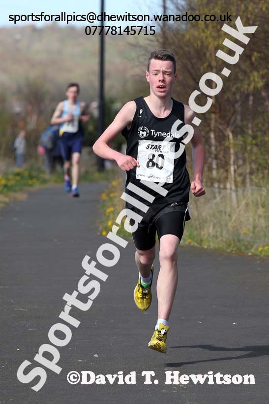 Under-15 boys, Elswick Harriers Relays, Newburn. Photo: David T. Hewitson/Sports for All Pics